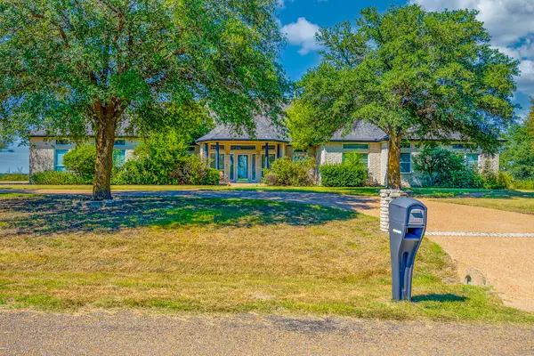 120 Chambers Drive, Italy, TX 76651