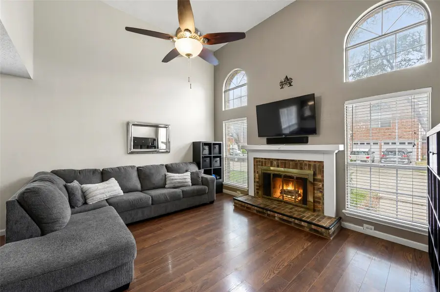 438 Moonlight Way, Irving, TX 75063 - #2