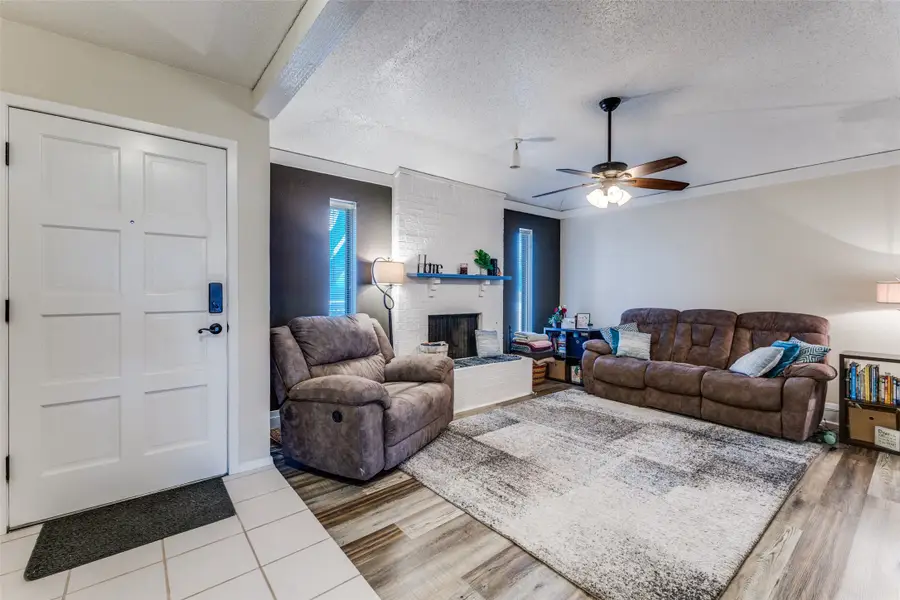 809 Broadmoor Drive, Mesquite, TX 75149 - #3