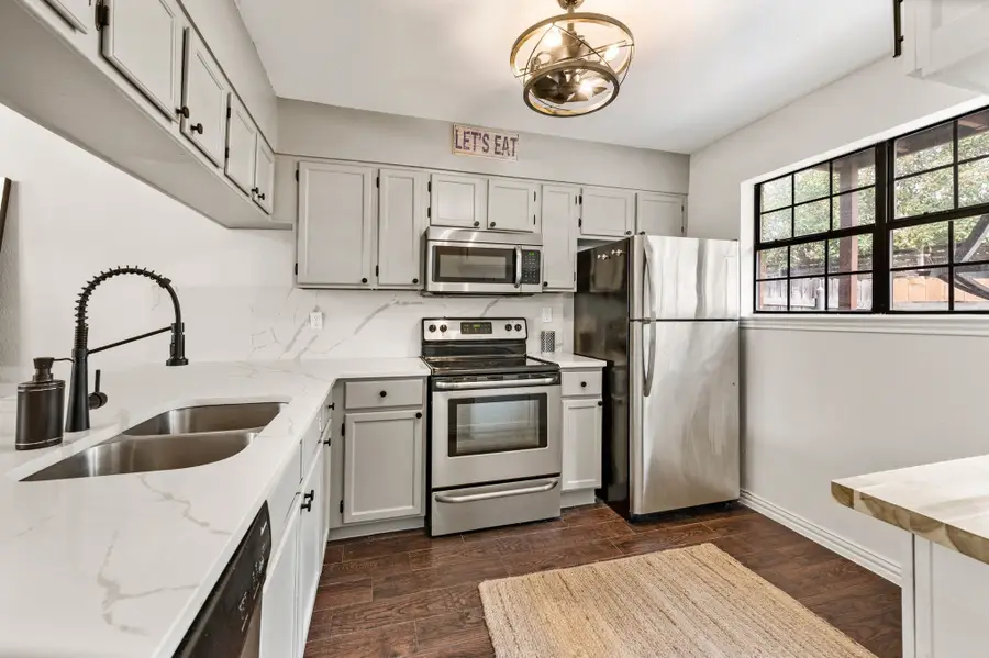 1912 Shadowood Trail, Colleyville, TX 76034 - #3