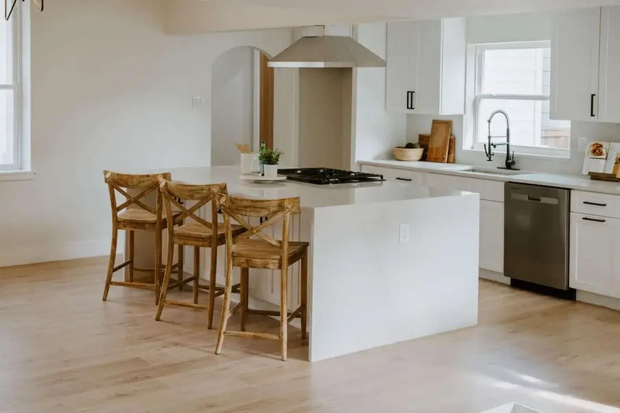 9231 Pinewood Drive, Dallas, TX 75243 - #2