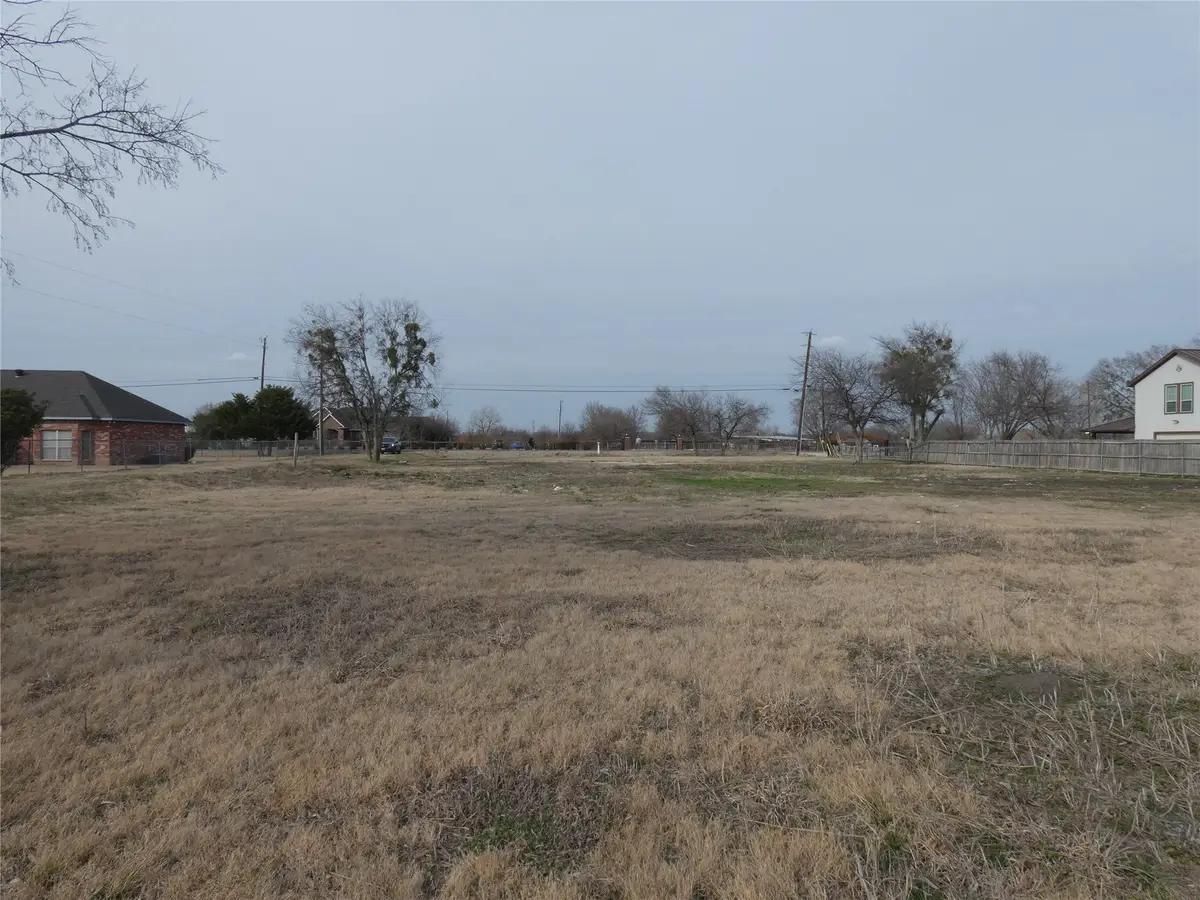 632 E Reindeer Road, Lancaster, TX 75146 - #1