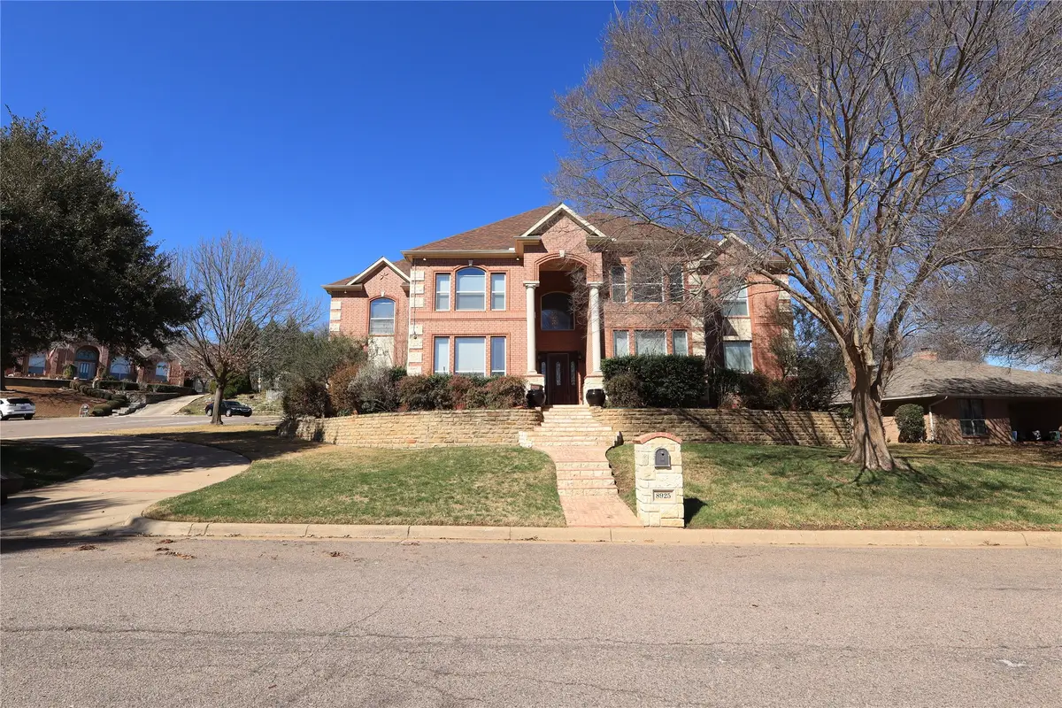 8925 Hunters Glen Trail, Fort Worth, TX 76120 - #1