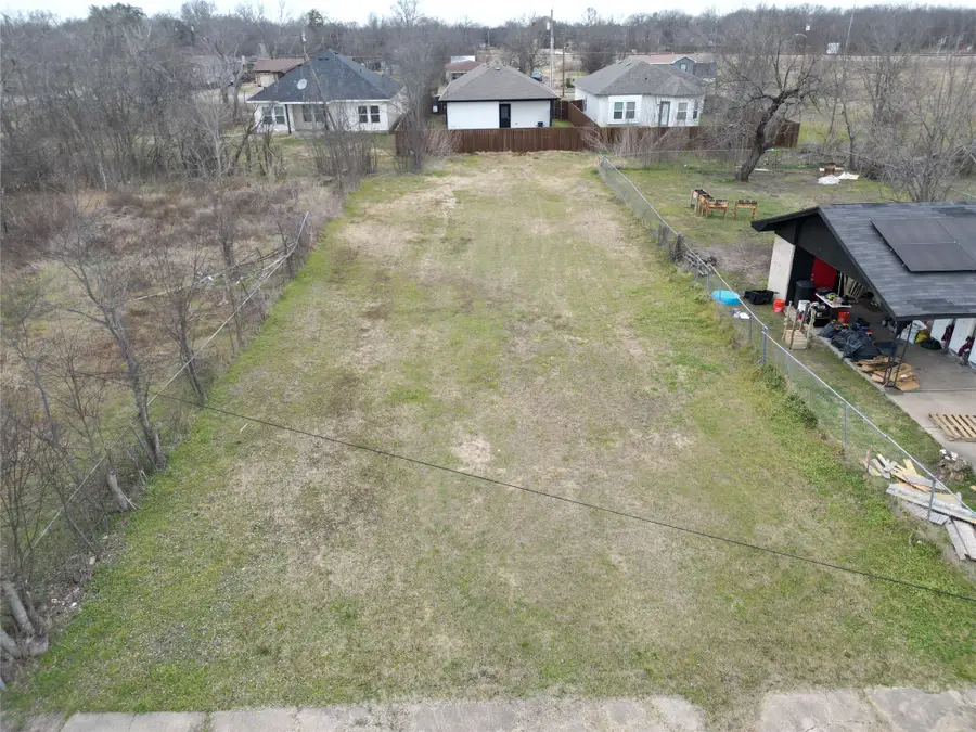 1307 E 12th Avenue, Corsicana, TX 75110 - #3