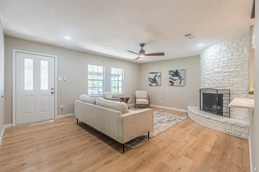 5307 Kelly Elliott, Arlington, TX 76017 - #3