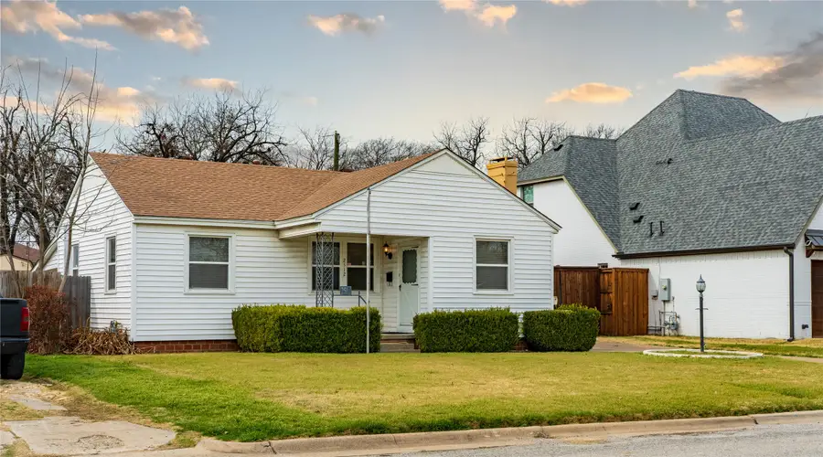 2512 Earl Lane, Fort Worth, TX 76107 - #3