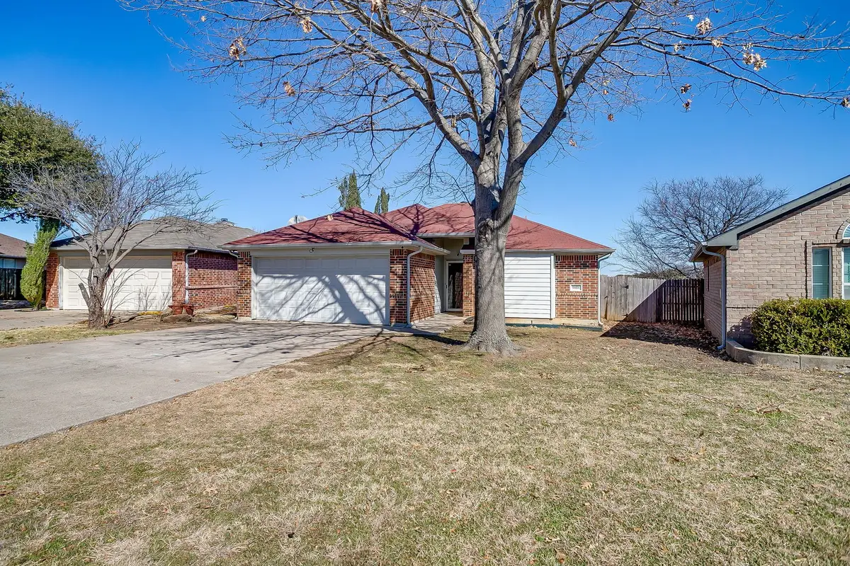 9016 Christopher Circle, Fort Worth, TX 76140 - #1