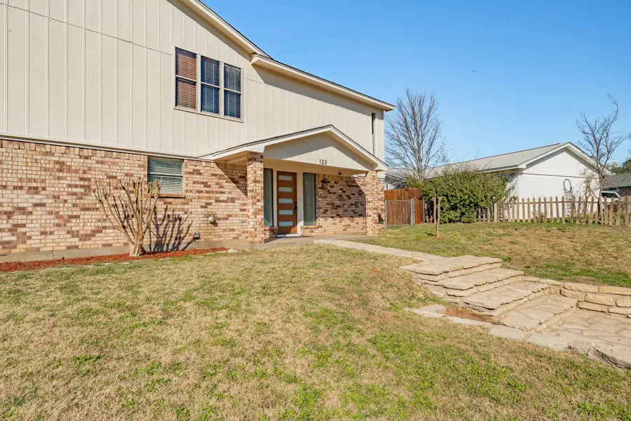 122 Heritage Trail, Granbury, TX 76048 - #3