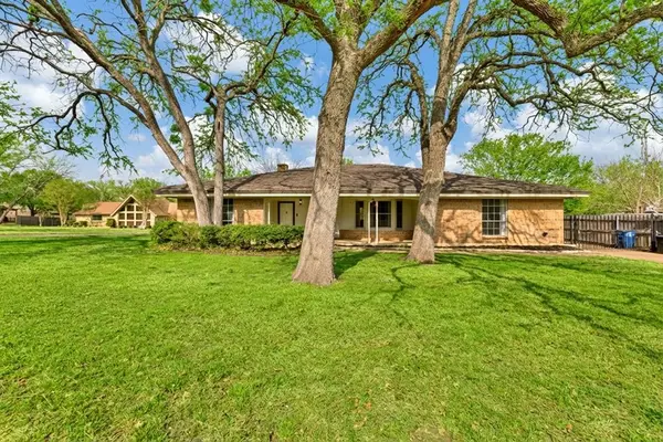 241 Timberlake Drive, Azle, TX 76020