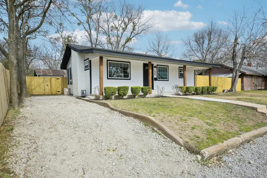 1000 Harrison Street, Commerce, TX 75428 - #2