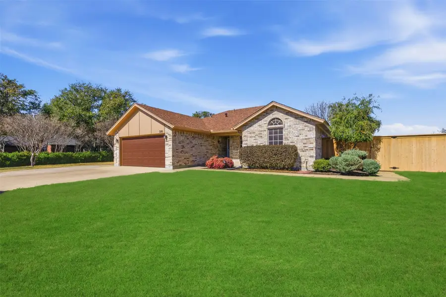 320 Randy Road, Roanoke, TX 76262 - #2