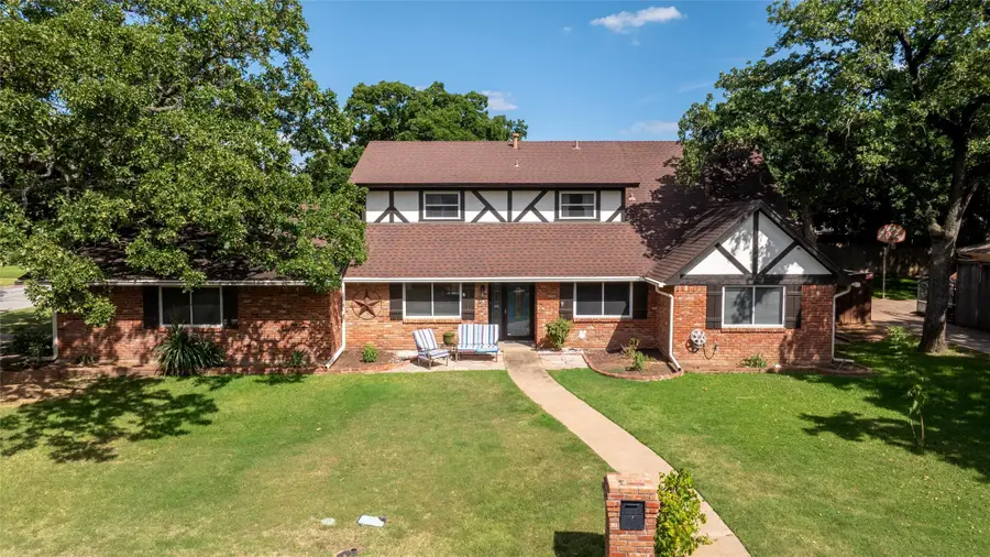 2119 Prestonwood Drive, Arlington, TX 76012 - #2