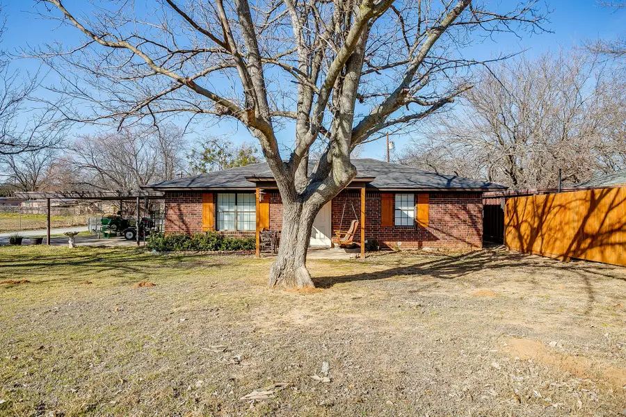 449 W Dunlap Avenue, Boyd, TX 76023 - #2