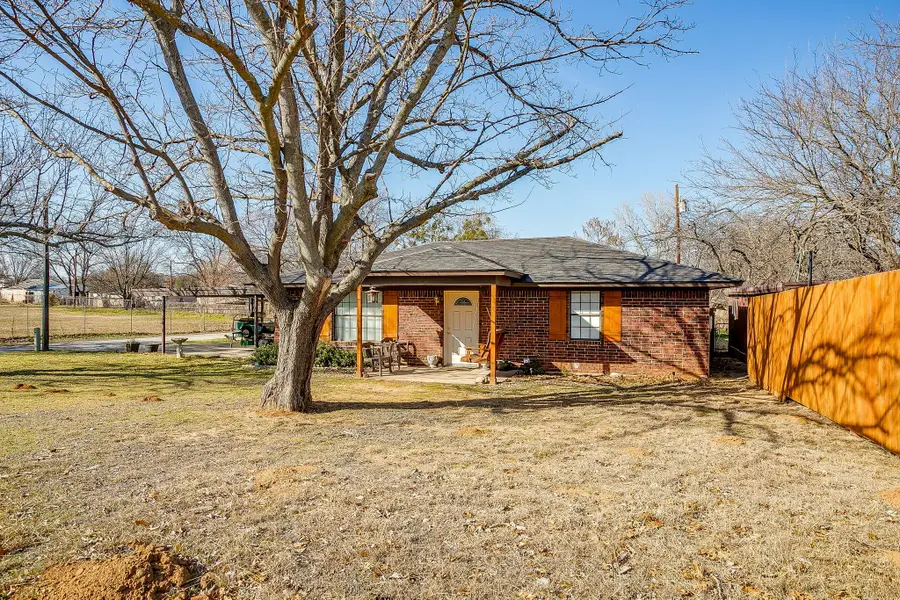 449 W Dunlap Avenue, Boyd, TX 76023 - #3