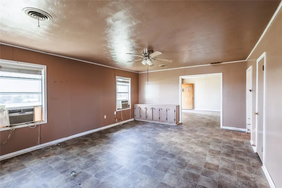 307 W Mesquite, Malone, TX 76660 - #3