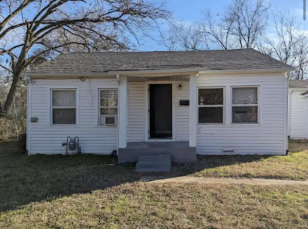 823 W 9th Street, Bonham, TX 75418