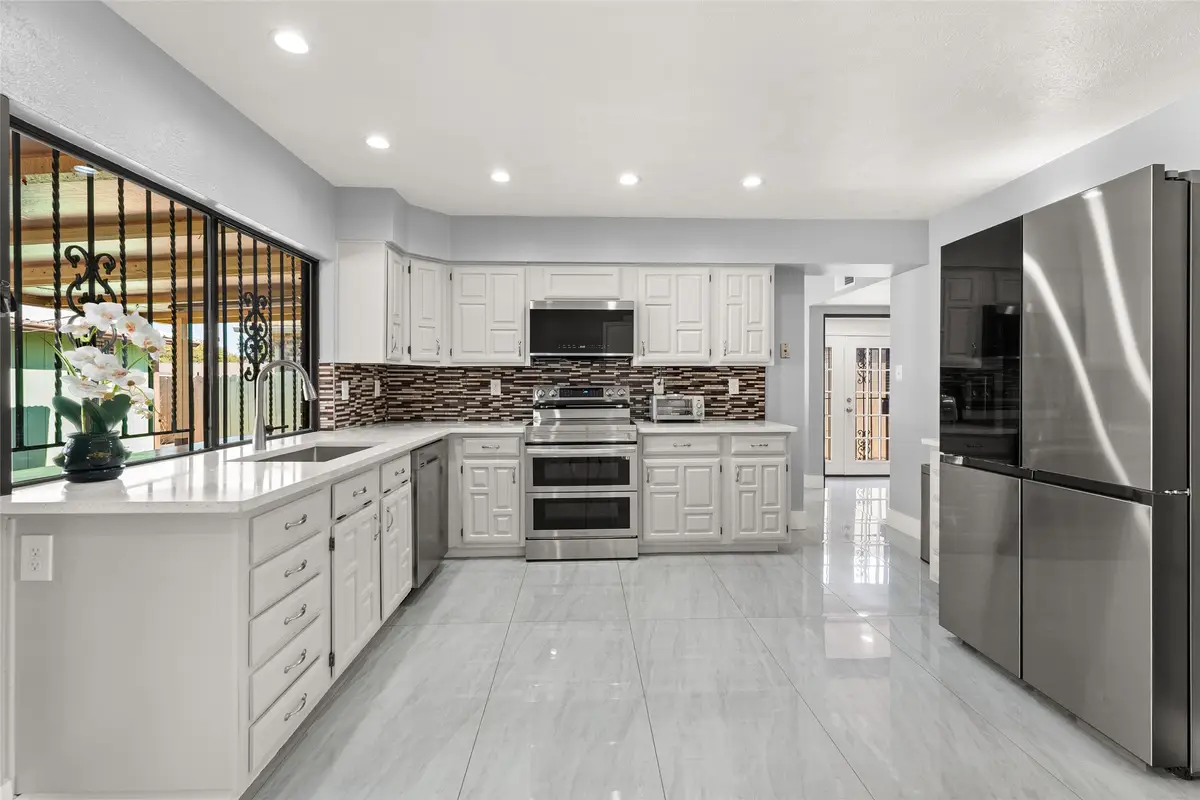 3025 Tres Logos Lane, Dallas, TX 75228 - #1