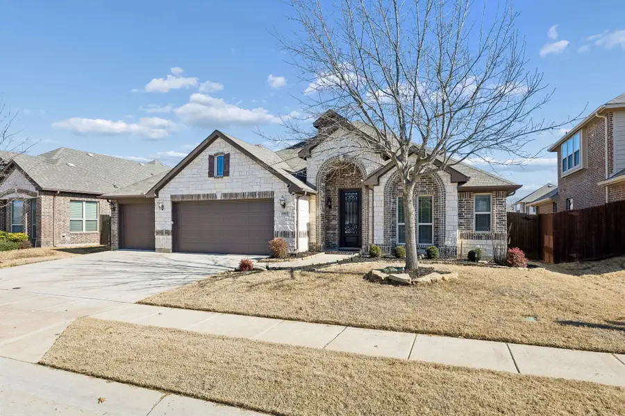 1013 Ponderosa Drive, Aubrey, TX 76227 - #2