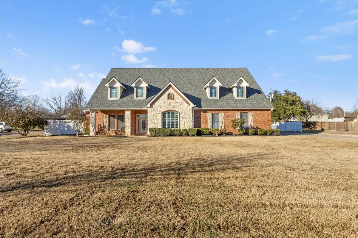 143 Southwood Drive, Burleson, TX 76028 - #1