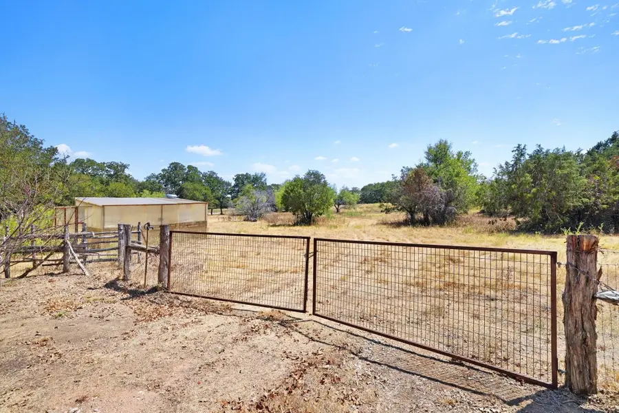 282 Montgomery Road #2, Mineral Wells, TX 76067 - #3