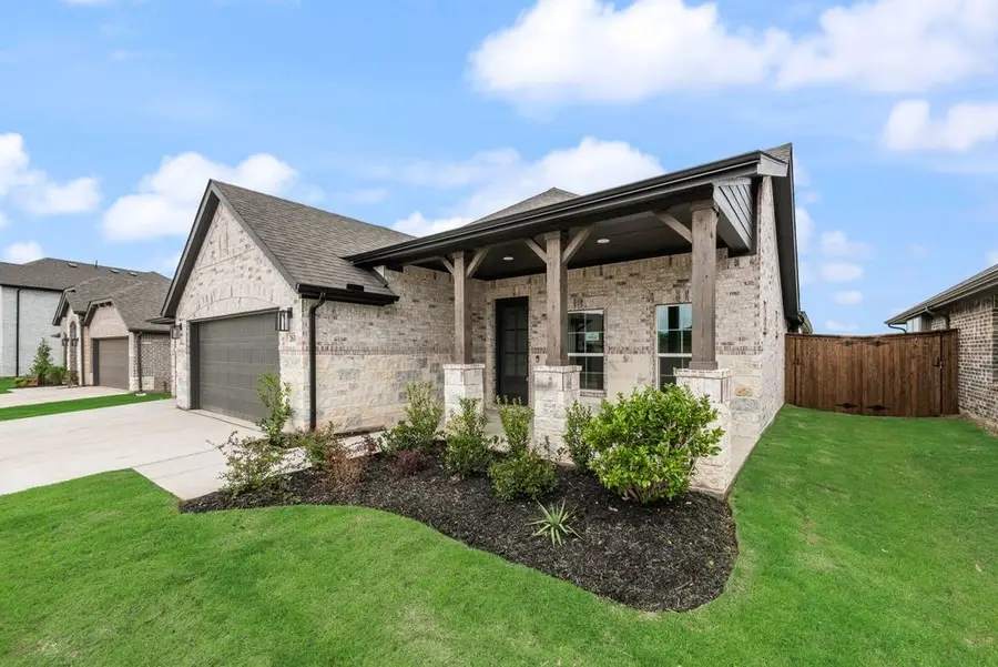 261 Coronado Court, Granbury, TX 76048 - #2