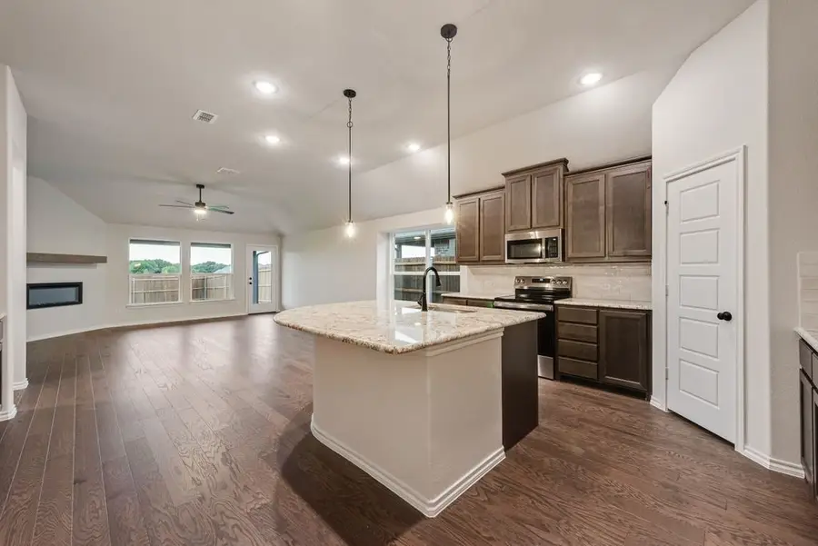 261 Coronado Court, Granbury, TX 76048 - #3