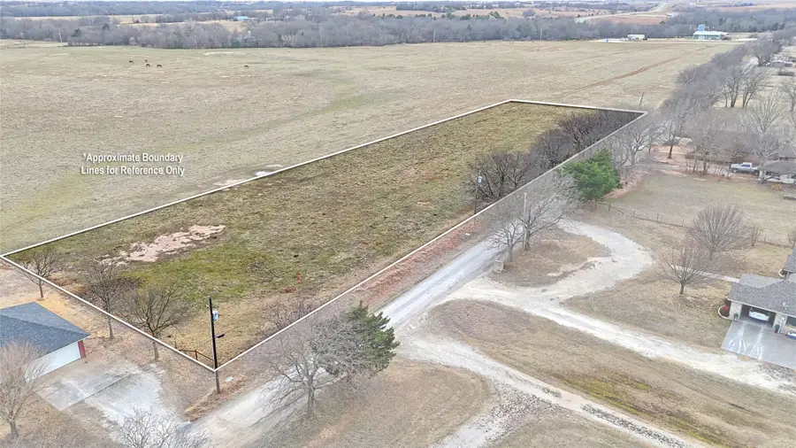 815 W Williams Street, Saint Jo, TX 76265 - #3