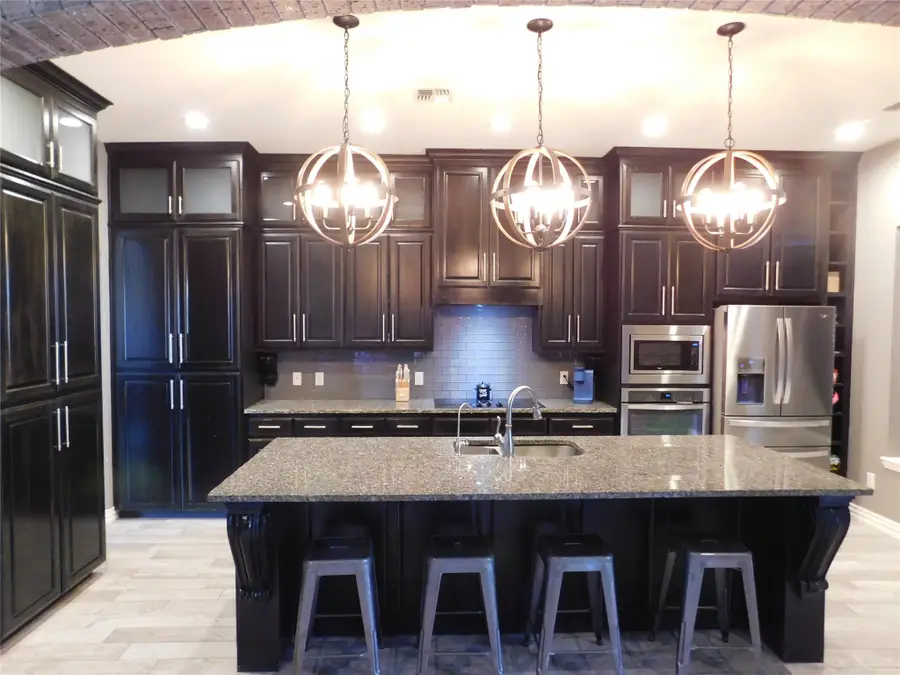 204 Jermyn Avenue, Jermyn, TX 76459 - #2