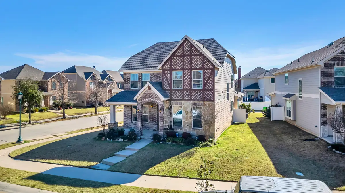 1044 Holly Anne Lane, Aubrey, TX 76227 - #1