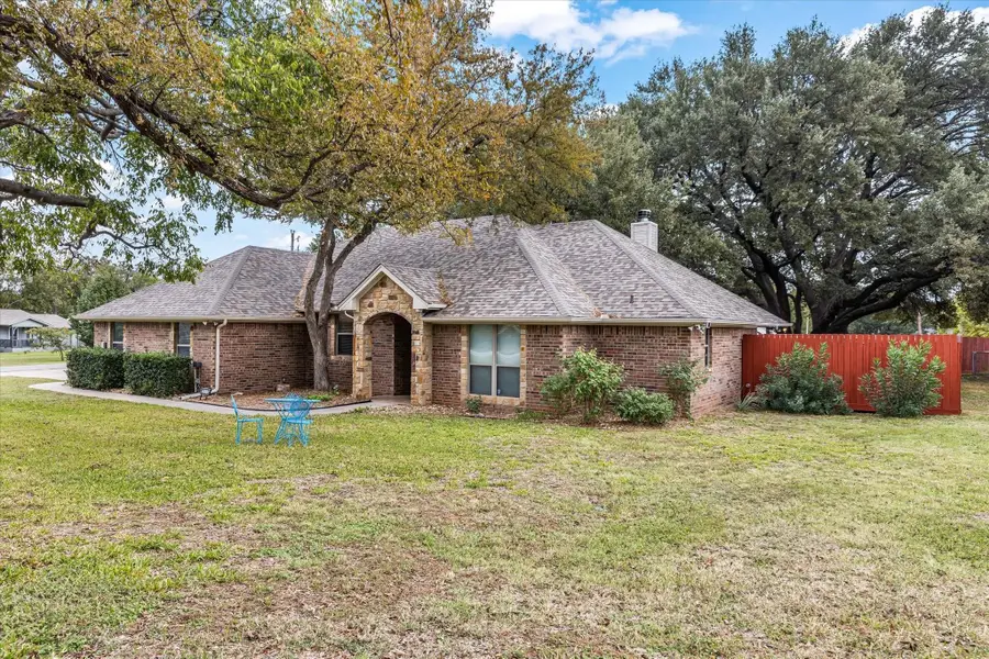 1609 Cheyenne Trail, Granbury, TX 76048 - #3