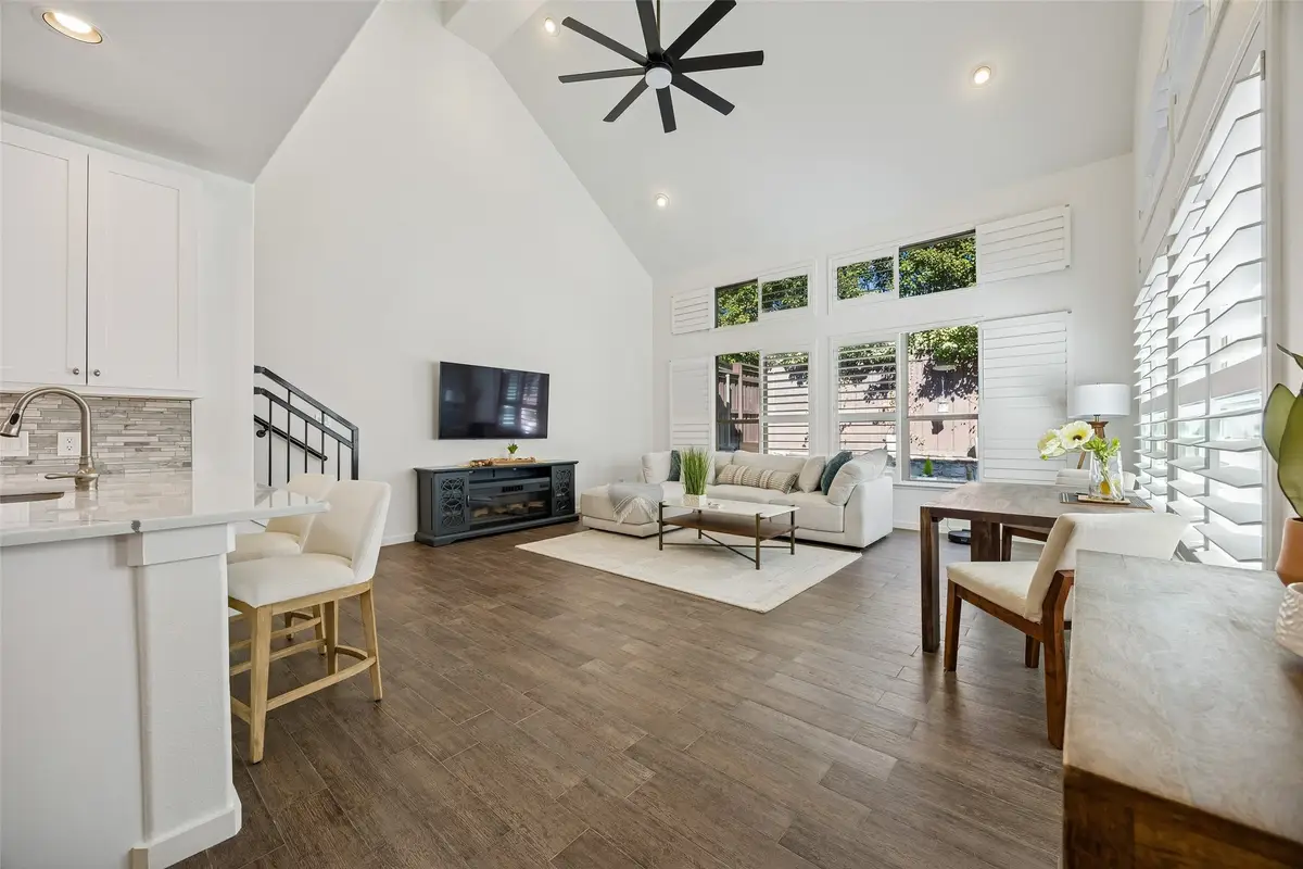 2550 Wedglea Drive, Dallas, TX 75211 - #1