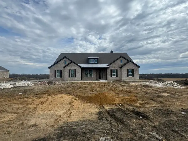 809 Valley Ridge Road, Van Alstyne, TX 75495