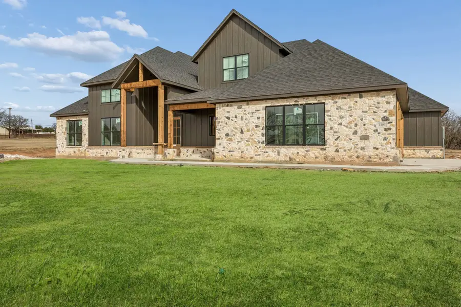 105 Desperado Way, Weatherford, TX 76088 - #3