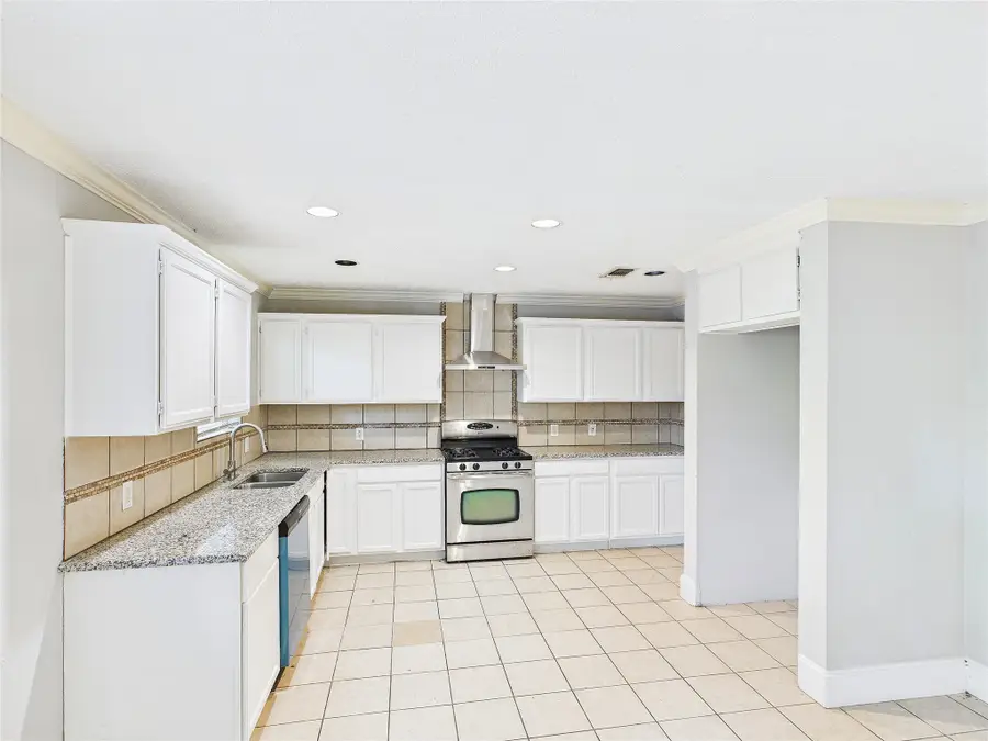 6909 Valhalla Road, Fort Worth, TX 76116 - #3