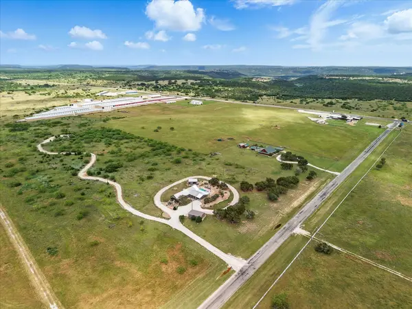 186 W Hells Gate Drive #ACRES 11, Strawn, TX 76475