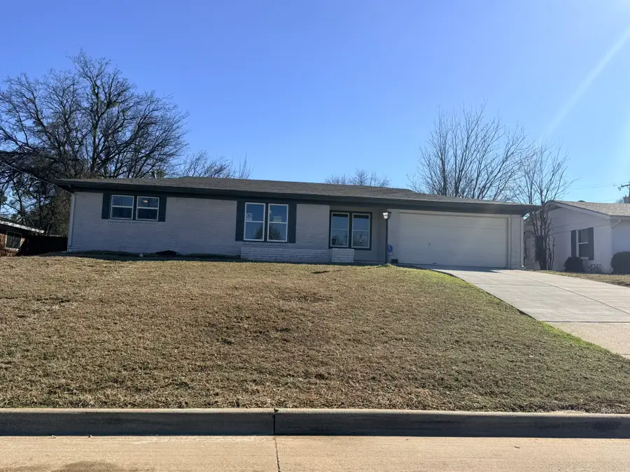 2816 Gardenia Street, Fort Worth, TX 76119 - #2