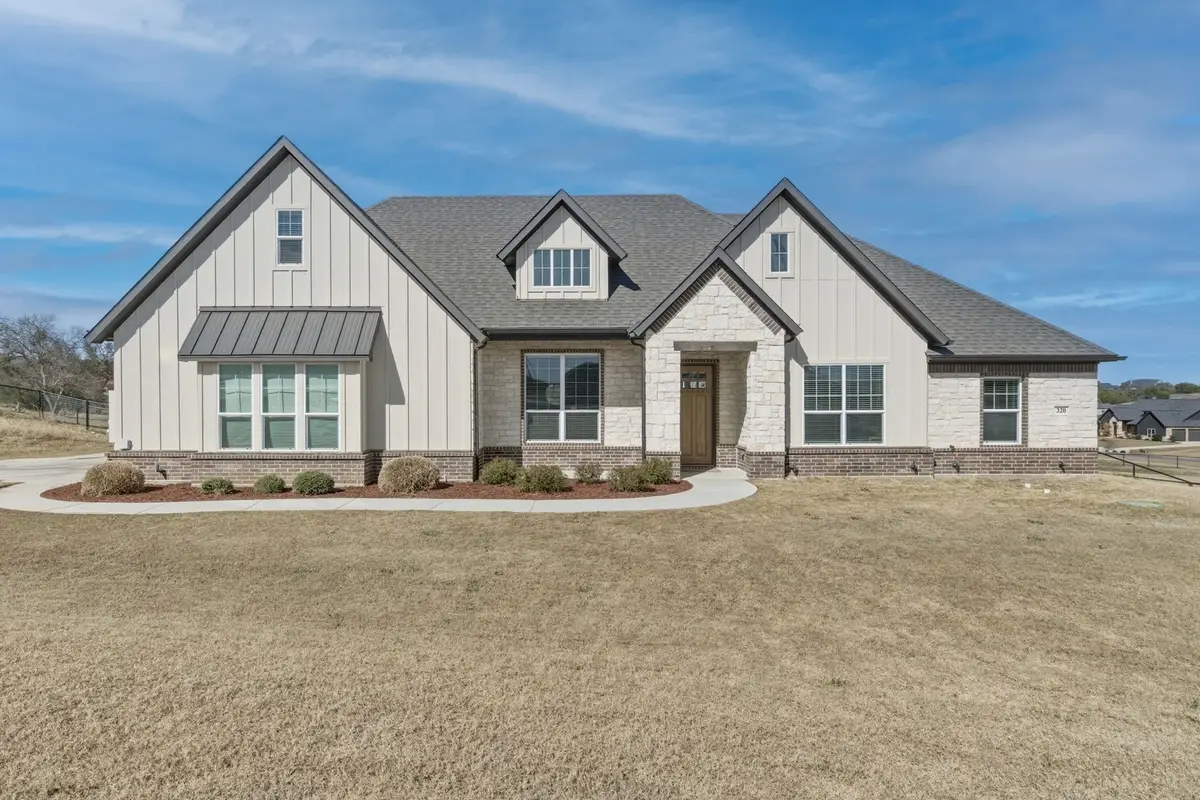 320 Oak Meadow Lane, Weatherford, TX 76085 - #1