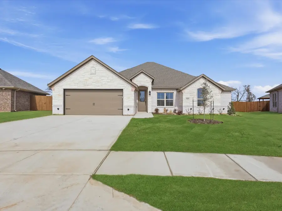 829 Haley Street, Springtown, TX 76082 - #2