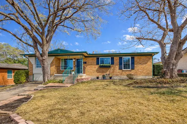 2217 Longwood Lane, Dallas, TX 75228