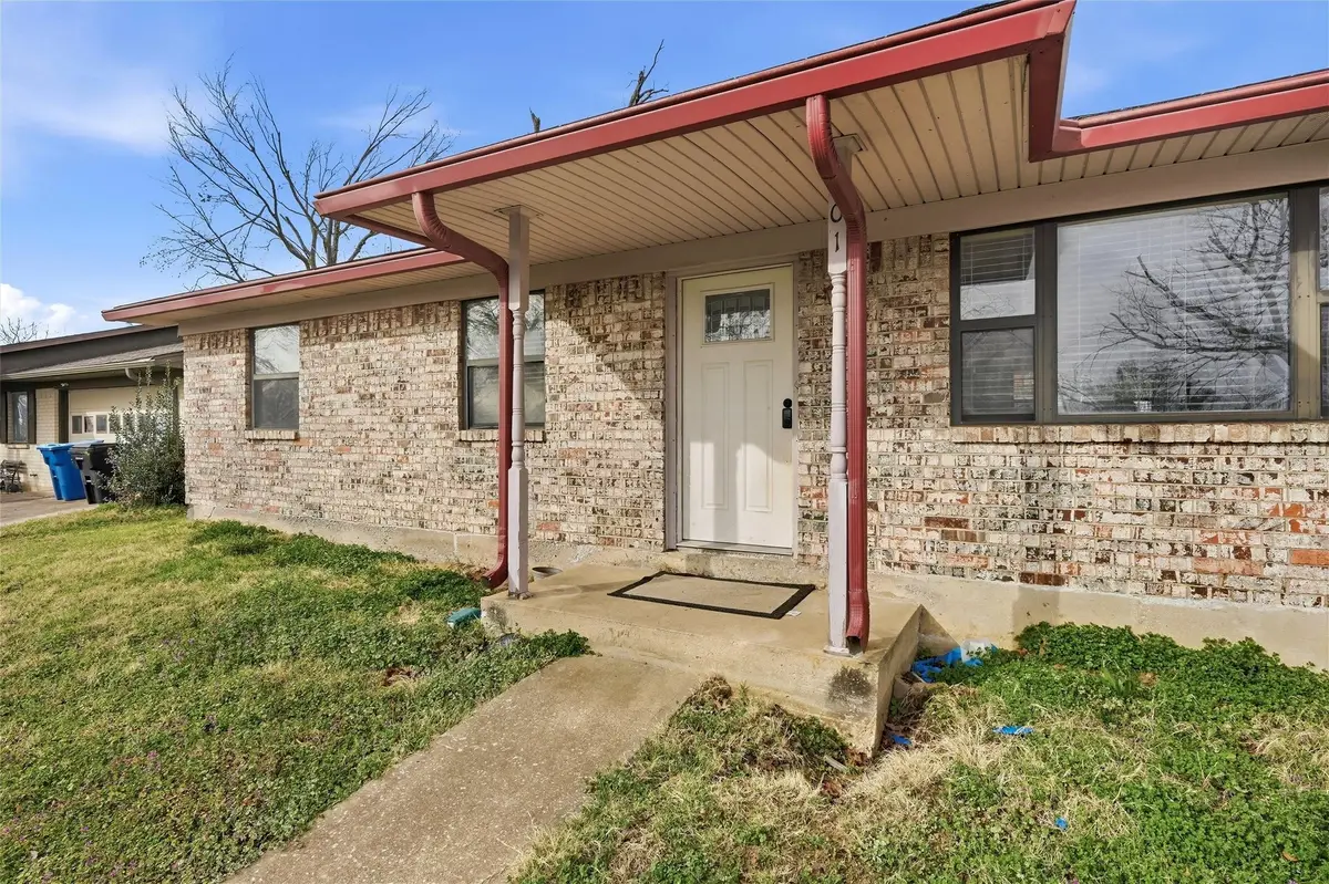 201 Ross Avenue, Denison, TX 75020 - #1