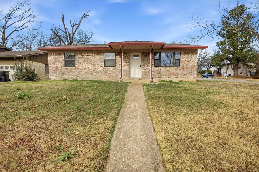 201 Ross Avenue, Denison, TX 75020 - #2