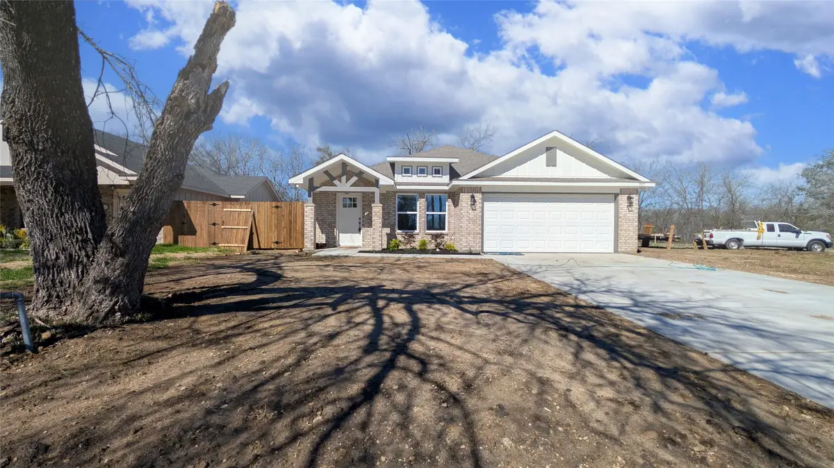 707 Cedar Street, Cleburne, TX 76031 - #1