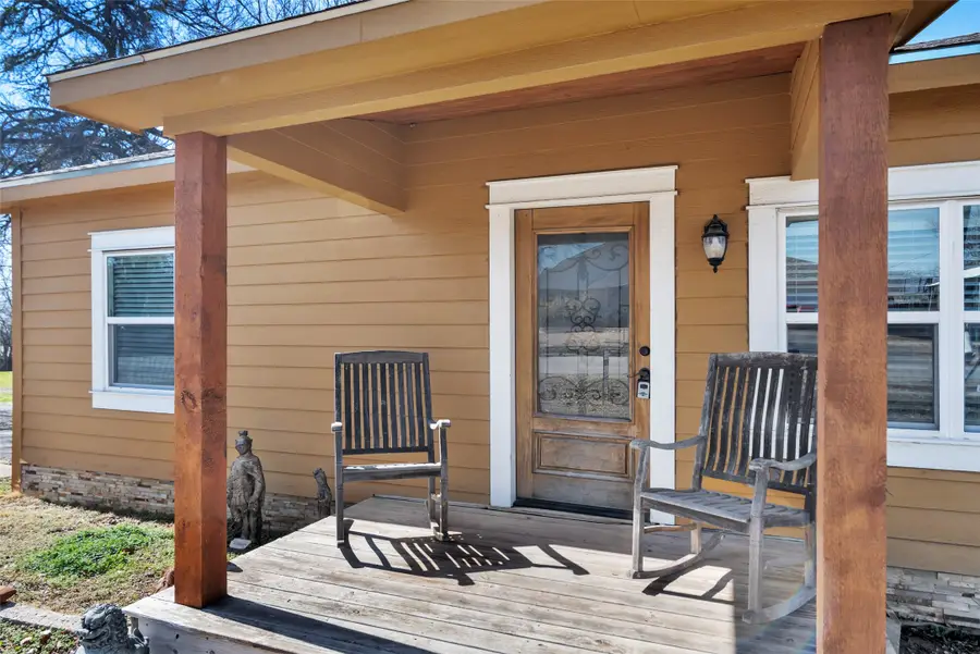 305 N Church Street, Blue Ridge, TX 75424 - #3