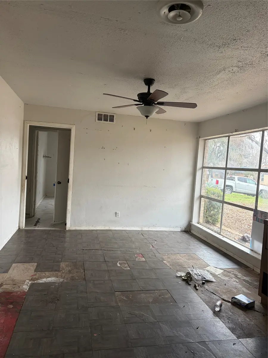 1514 Westwood Drive, Irving, TX 75060 - #2