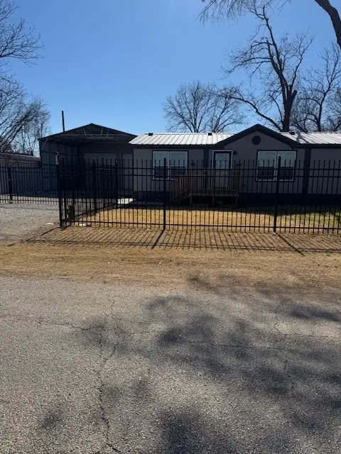 117 M Anthony Loop, Graford, TX 76449