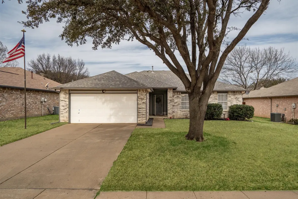 844 Atchison Drive, Saginaw, TX 76131 - #1