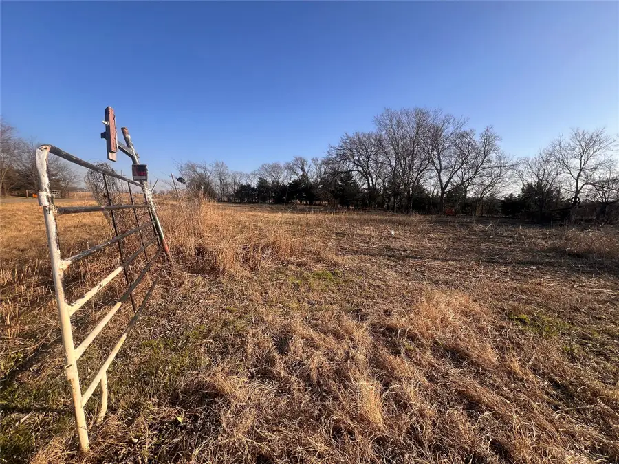 3915 Fm 815, Trenton, TX 75490 - #2