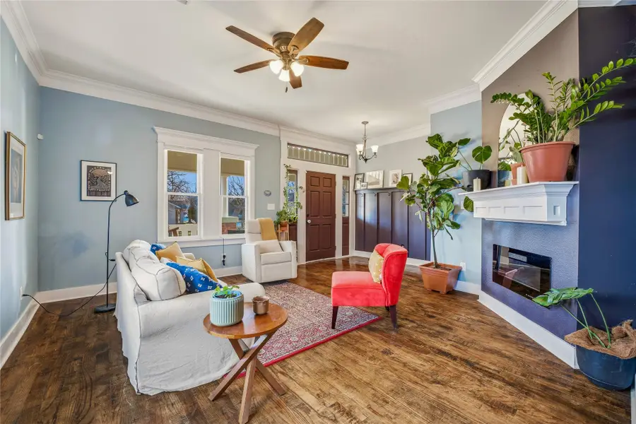 818 W Richmond Avenue, Fort Worth, TX 76110 - #3