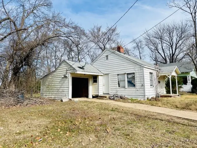 709 Jefferson Street E, Sulphur Springs, TX 75482 - #2