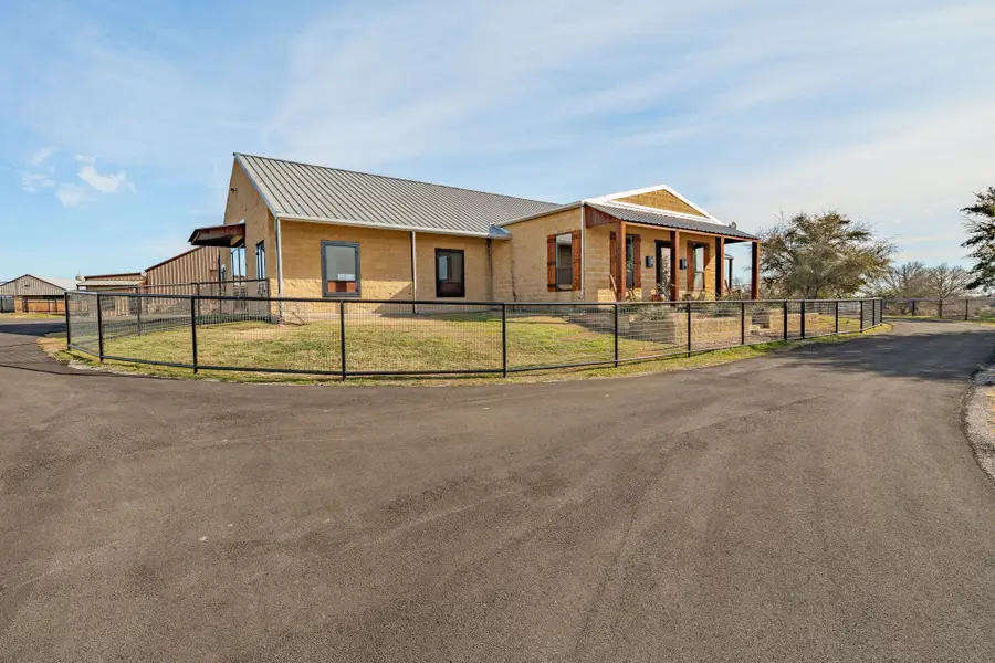 221 Silver Spur, Weatherford, TX 76087 - #3